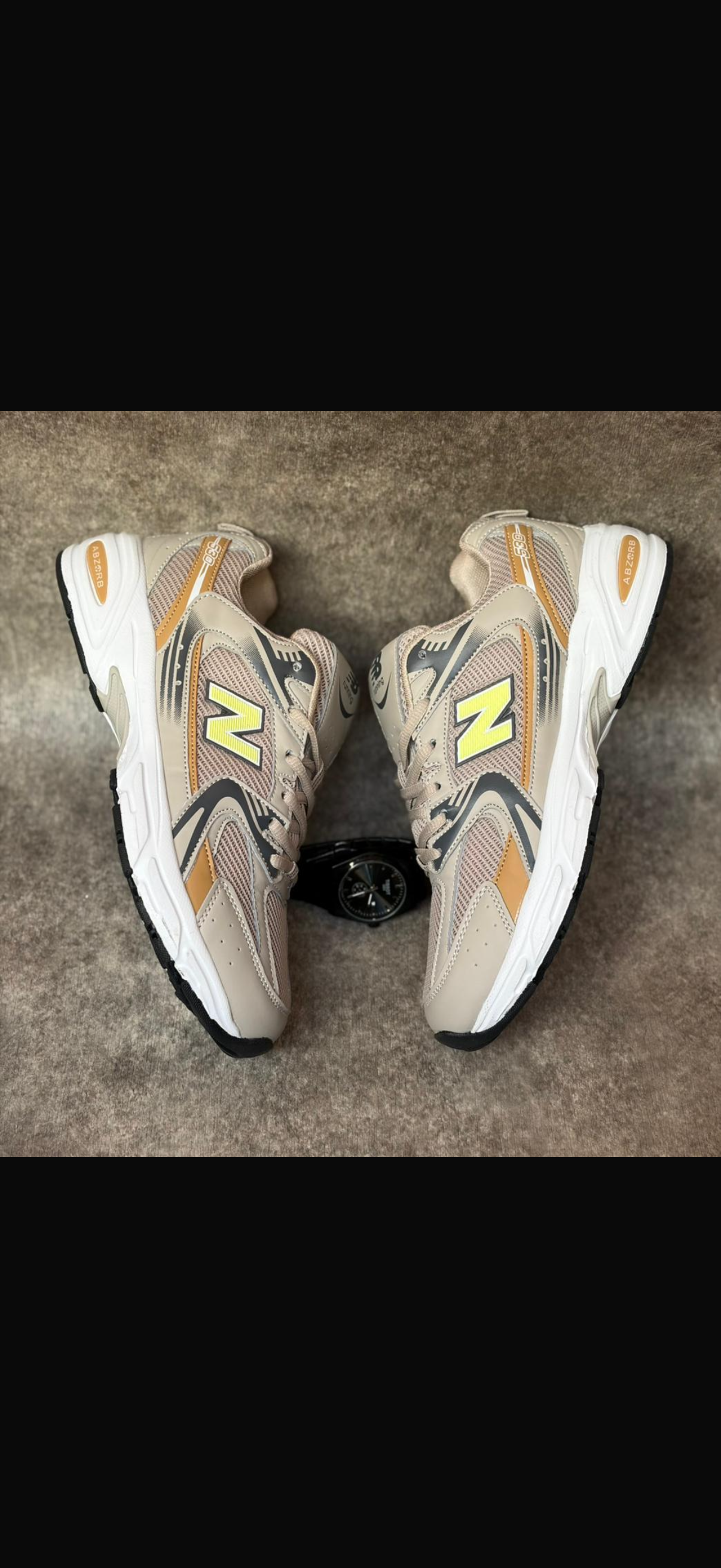 NEW BALANCE 530 .