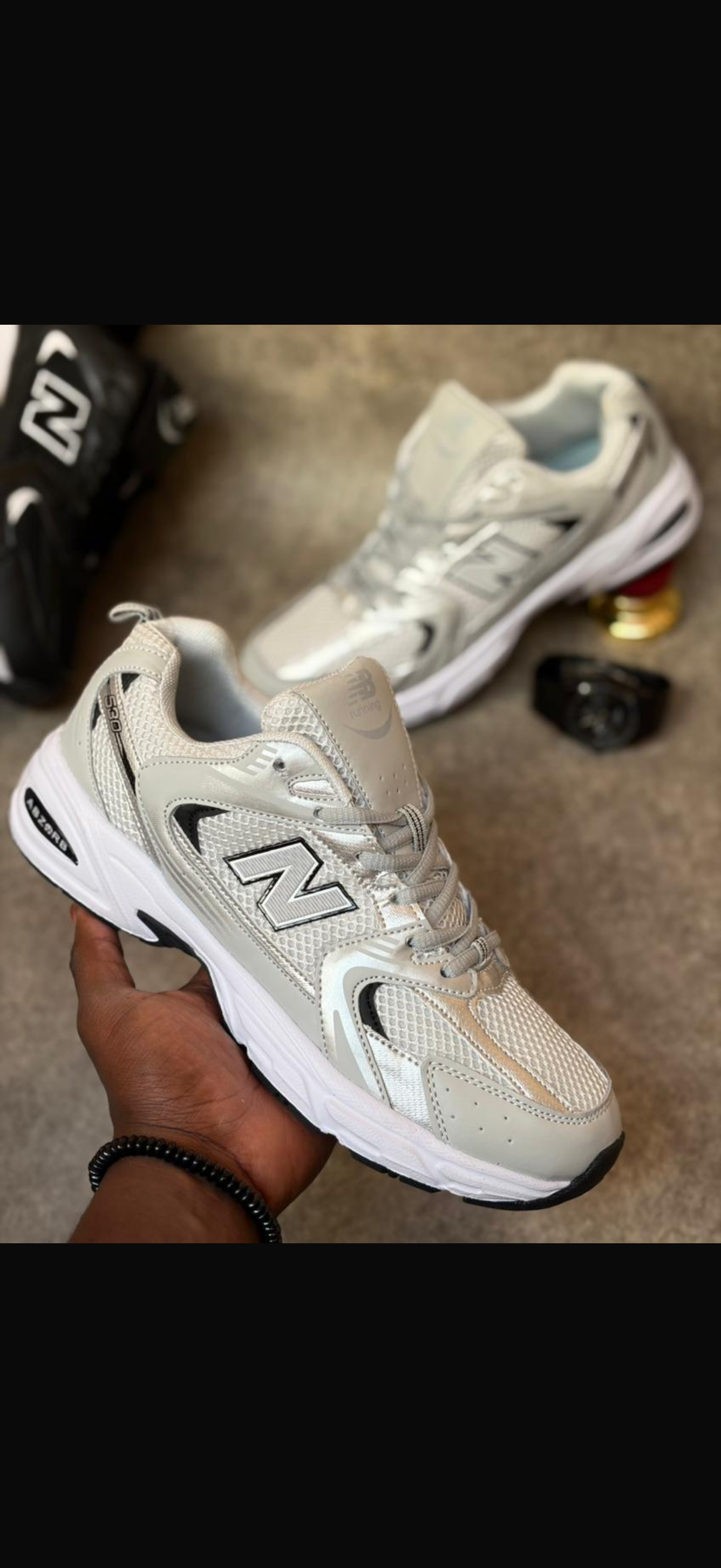 NEW BALANCE 530 .